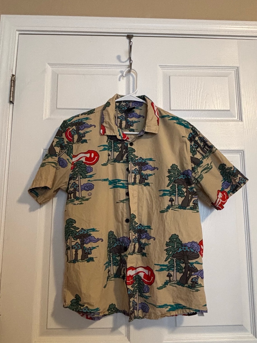 Neff Beige Short-Sleeve Button-Down Shirt with Red and Green Graphic Print